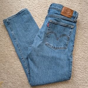 Levi's Wedgie Straight Jeans